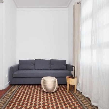 6 Dormitorios En Apartamento Modernista En El Corazon De Barcelona Eksteriør billede